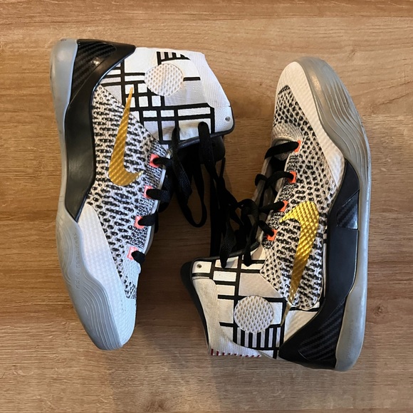 Nike Rare Kobe 9 Elite GS Sneakers - Picture 6 of 7